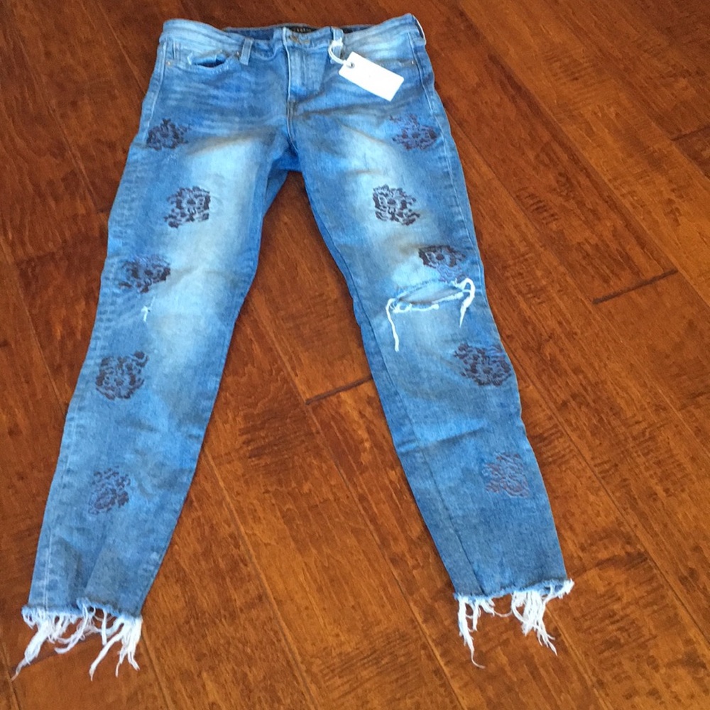 COPY - lucky Brand jeans distressed size 29 Mid waist